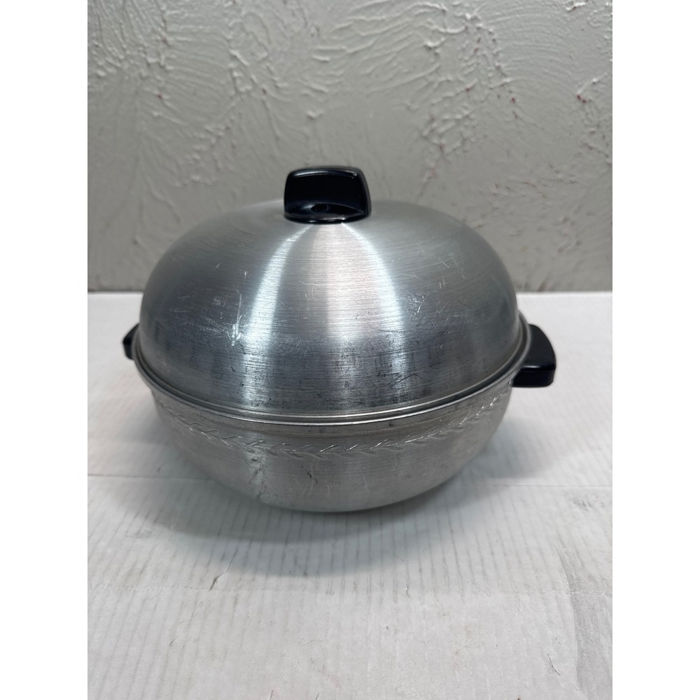 West Bend Serving‎ Oven Bakelite Basket Insert Vintage